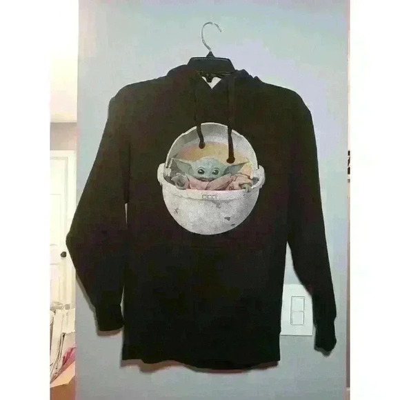 Star Wars Mad Engine Baby Yoda Hoodie in‎ Black Size Small - Picture 1 of 9